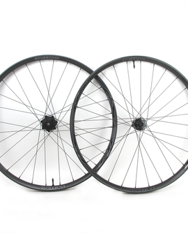 Front and Rear Race Face 29" Next SL carbon mountain bike wheels with Shimano Microspline freehub body